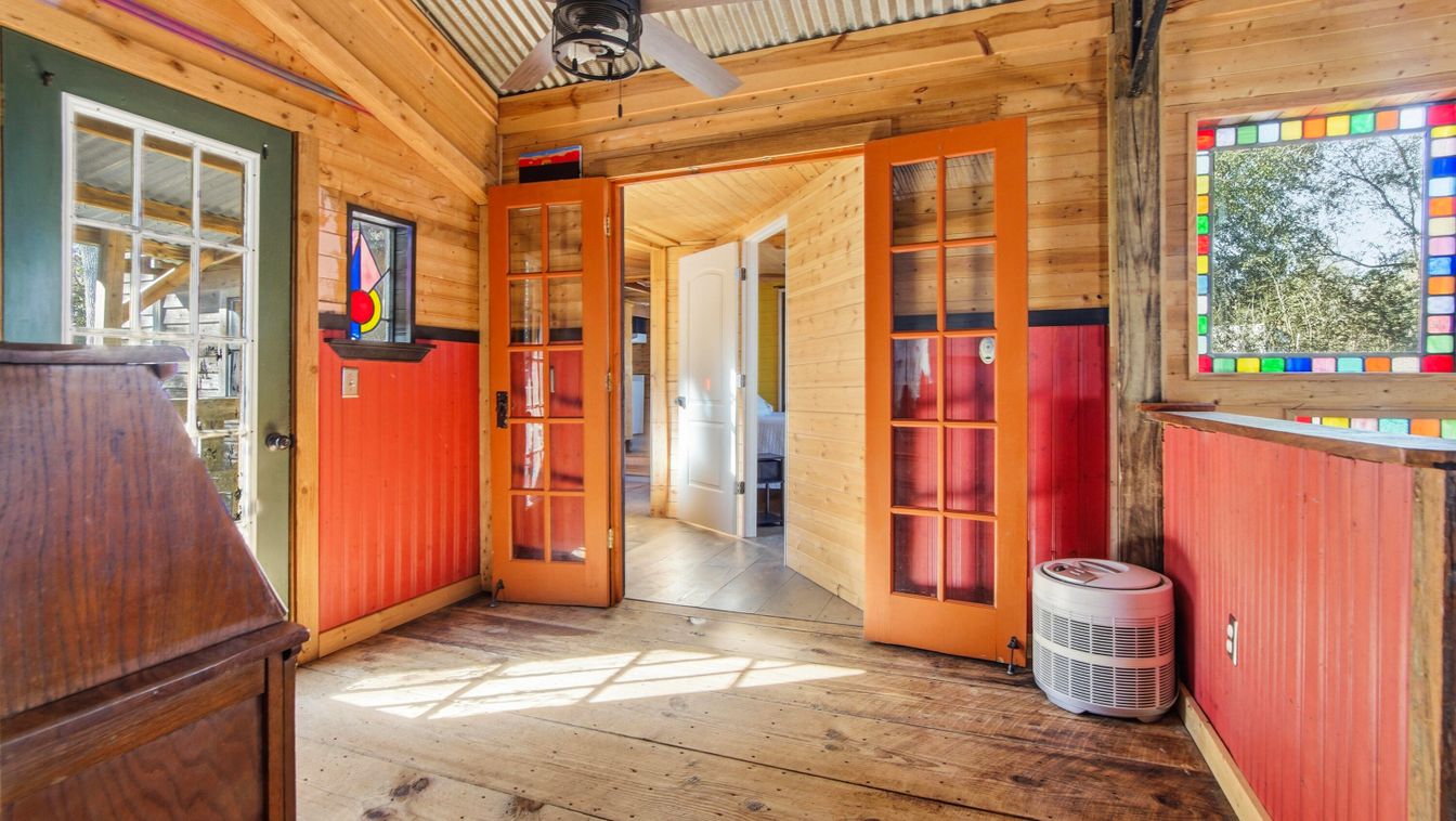 Empty room, Interior, Wooden Ceilings, Wood Texture Flooring, Wooden Walls