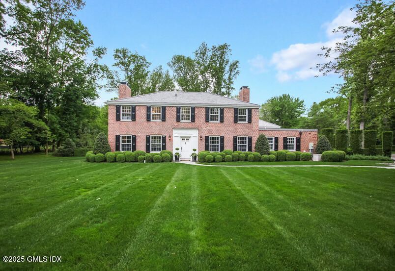 Backyard, Exterior, Facade, Brick Facade, Georgian