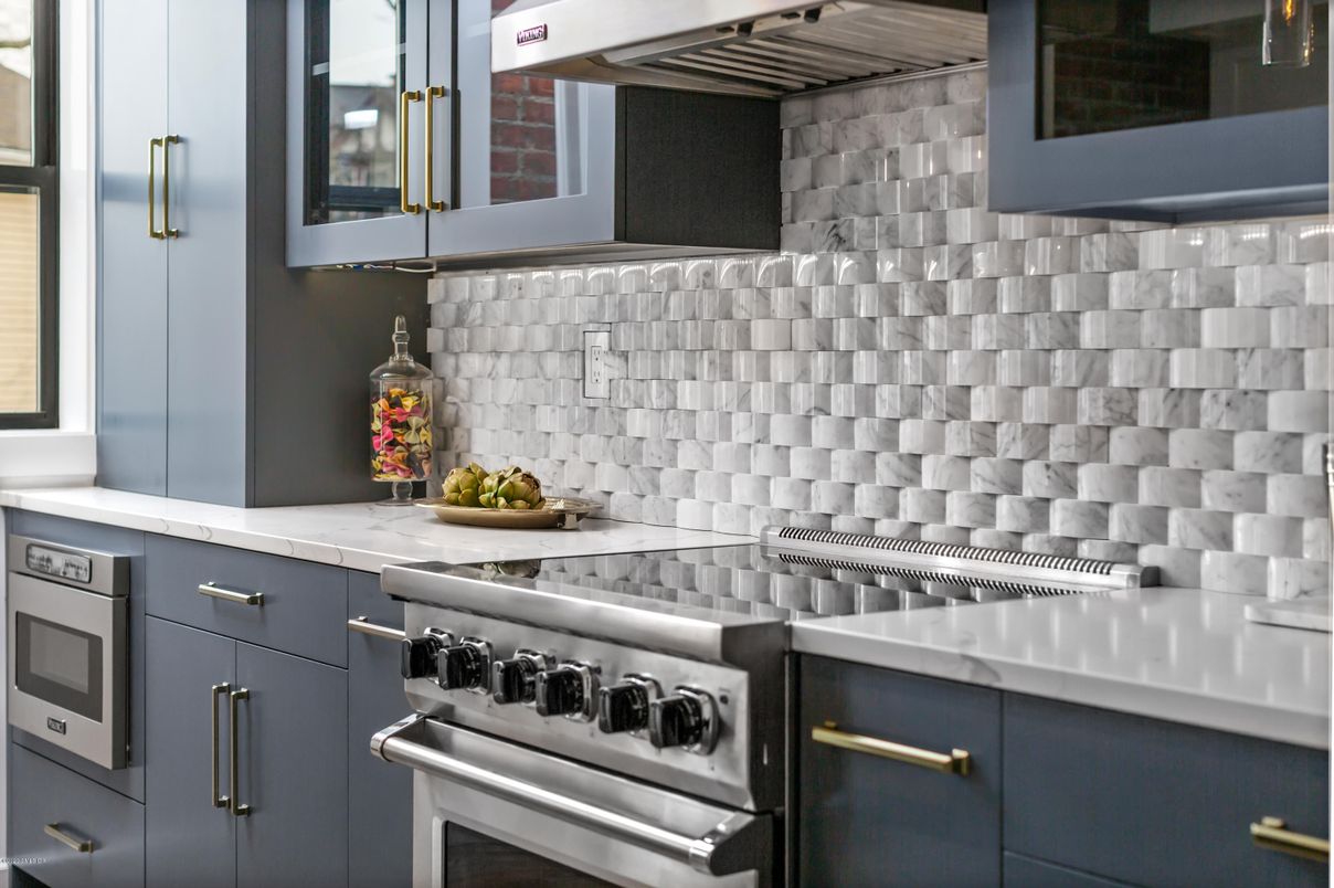 Interior, Kitchen, Stainless Steel Appliances