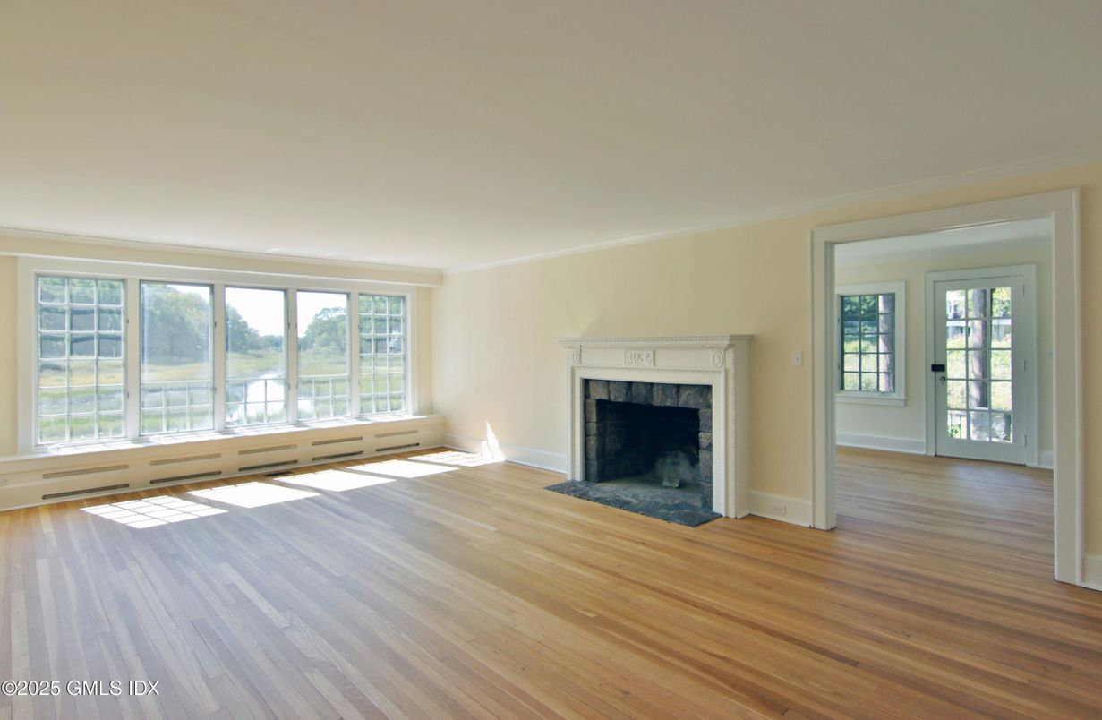 Empty room, Fireplace, Interior, Wood Texture Flooring