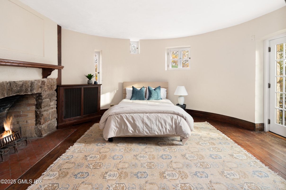 Bedroom, Fireplace, Interior, Wood Texture Flooring