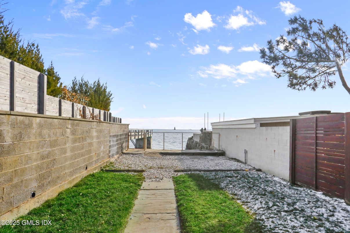 Backyard, Exterior, Water