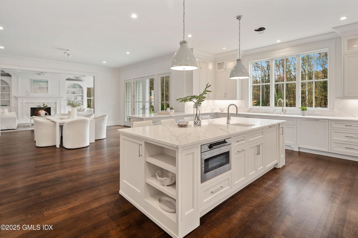 Fireplace, Interior, Kitchen, Living room, Pendant Lights, Recessed Lighting, Wood Texture Flooring