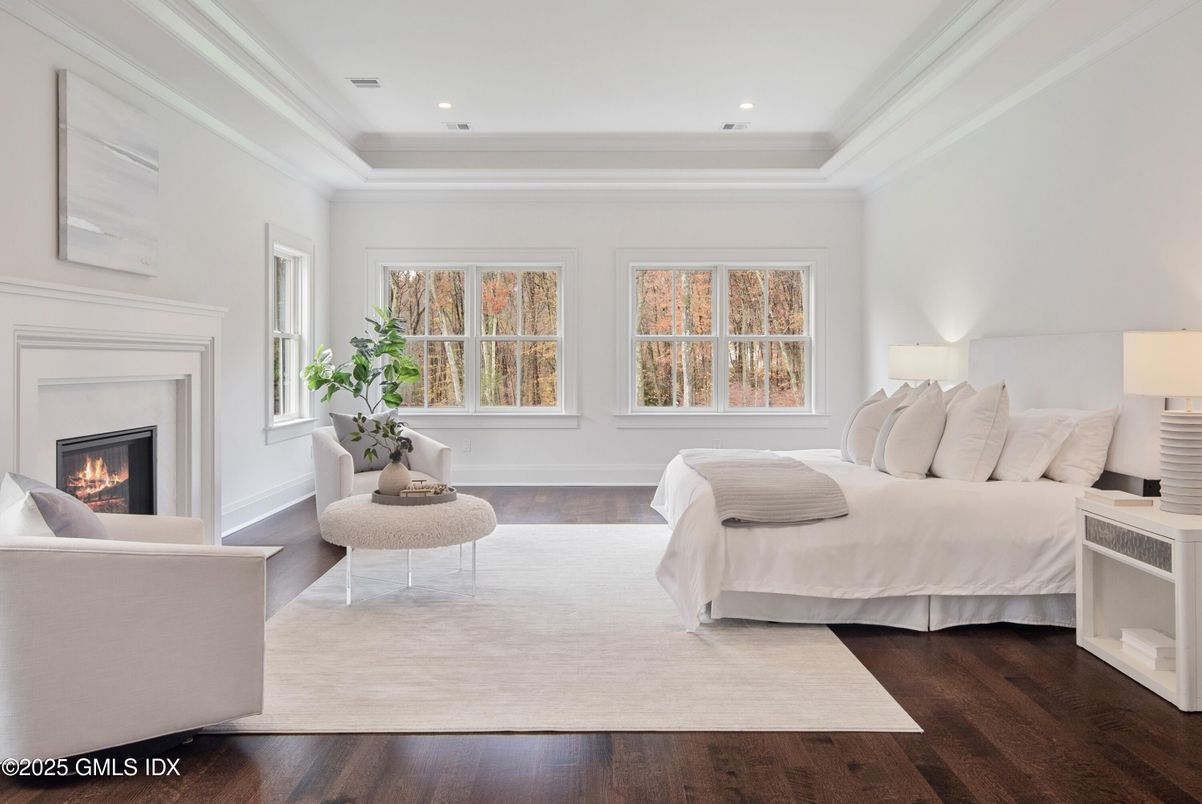 Bedroom, Fireplace, Interior, Recessed Lighting, Wood Texture Flooring