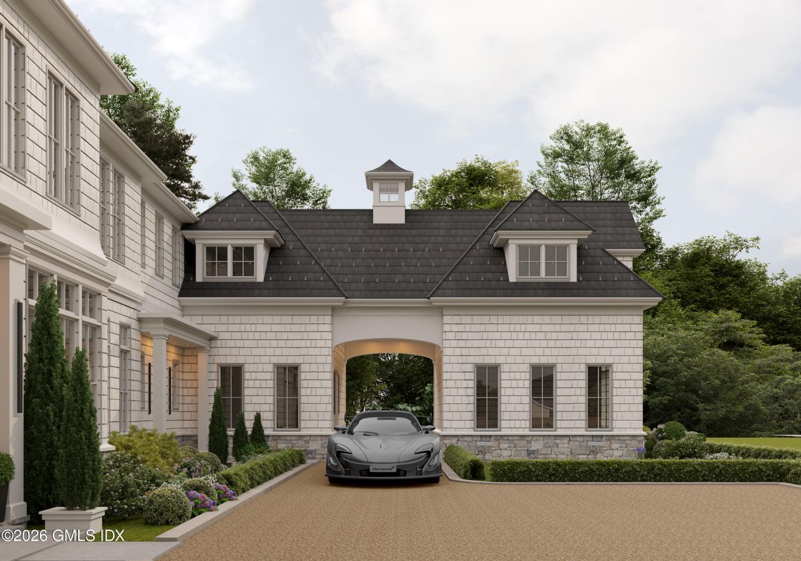 Exterior, Facade, Brick Traditional