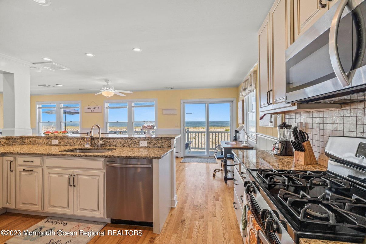 Interior, Kitchen, Recessed Lighting, Wood Texture Flooring