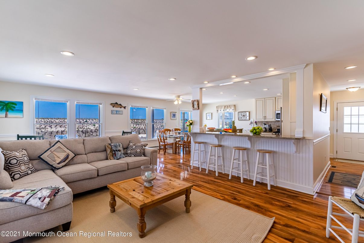 Dining room, Interior, Kitchen, Living room, Recessed Lighting, Wood Texture Flooring