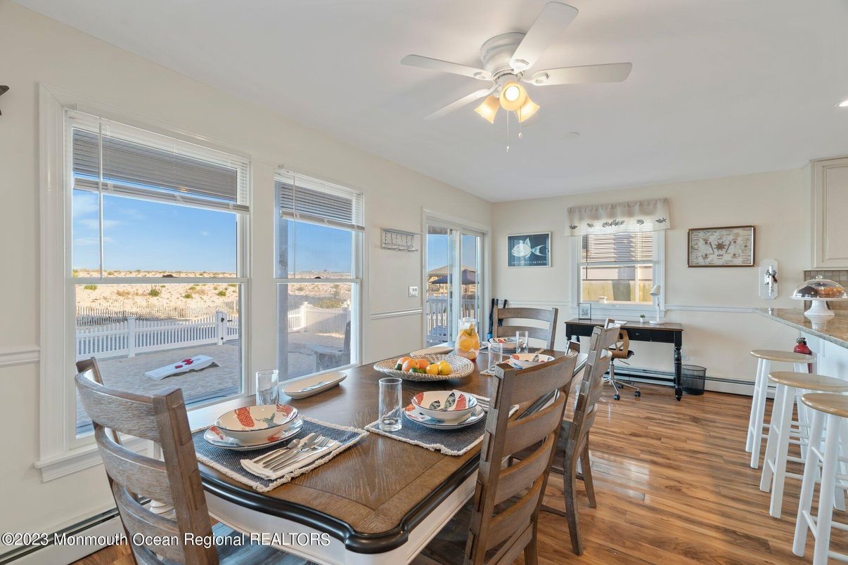 Dining room, Interior, Wood Texture Flooring