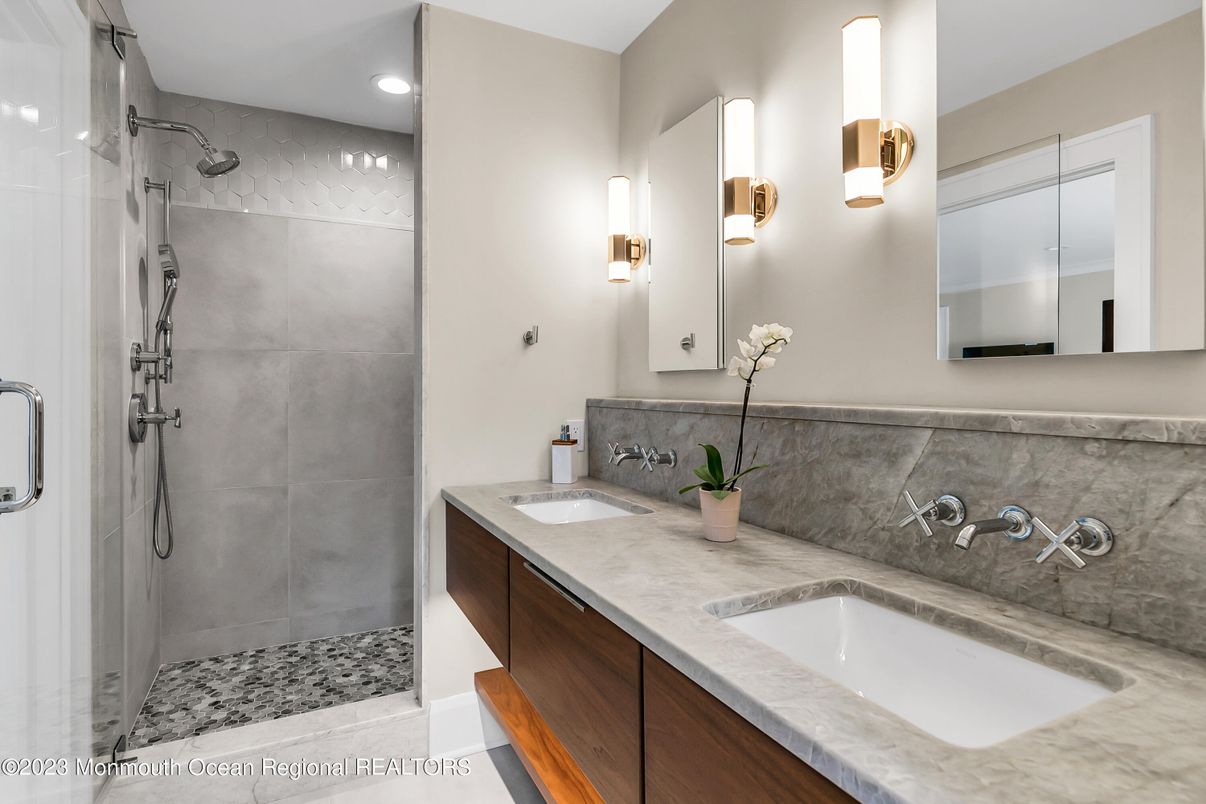 Bathroom, Dual Sink Vanities, Glass Shower, Interior, Recessed Lighting
