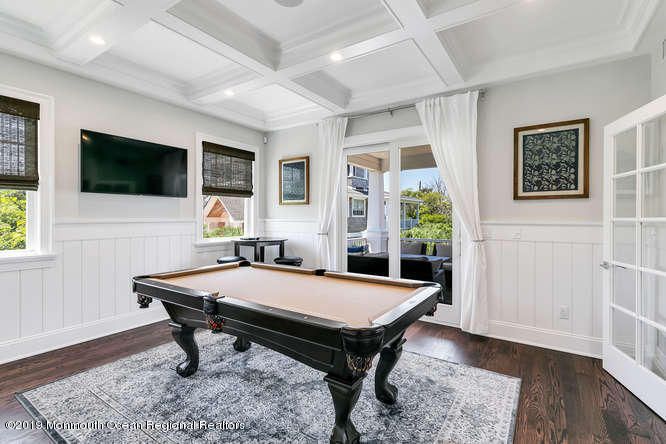 Billiard Table, Game Room, Interior, Recessed Lighting, Wood Texture Flooring