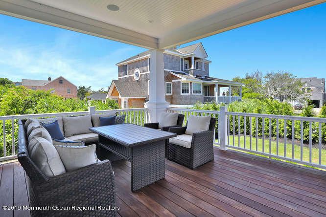 Exterior, Wood Texture Flooring