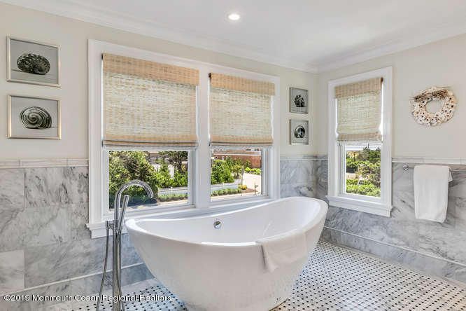 Bathroom, Free Standing Baths, Interior, Recessed Lighting