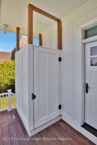 Exterior, Wood Texture Flooring