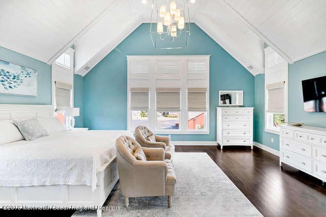 Bedroom, Interior, Pendant Lights, Recessed Lighting, Wood Texture Flooring