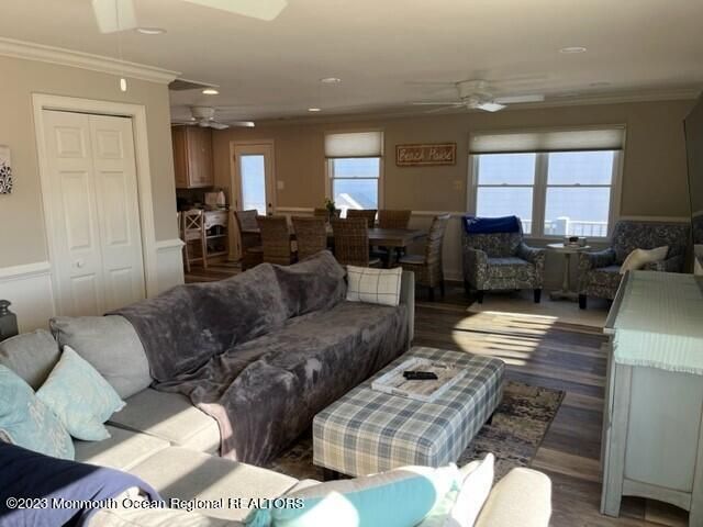 Dining room, Interior, Living room, Recessed Lighting, Wood Texture Flooring