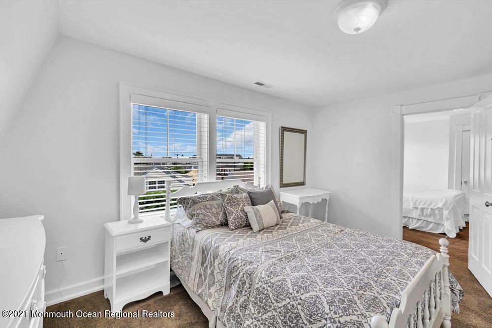 Bedroom, Interior, Water, Wood Texture Flooring