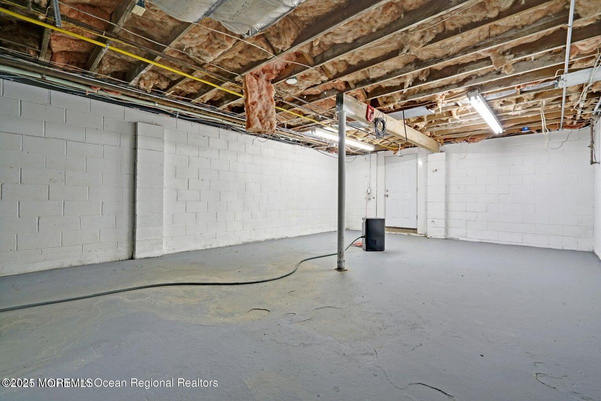 Garage, Interior, Stone Walls, Wooden Beams
