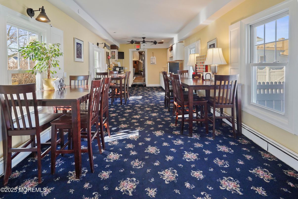 Dining room, Interior