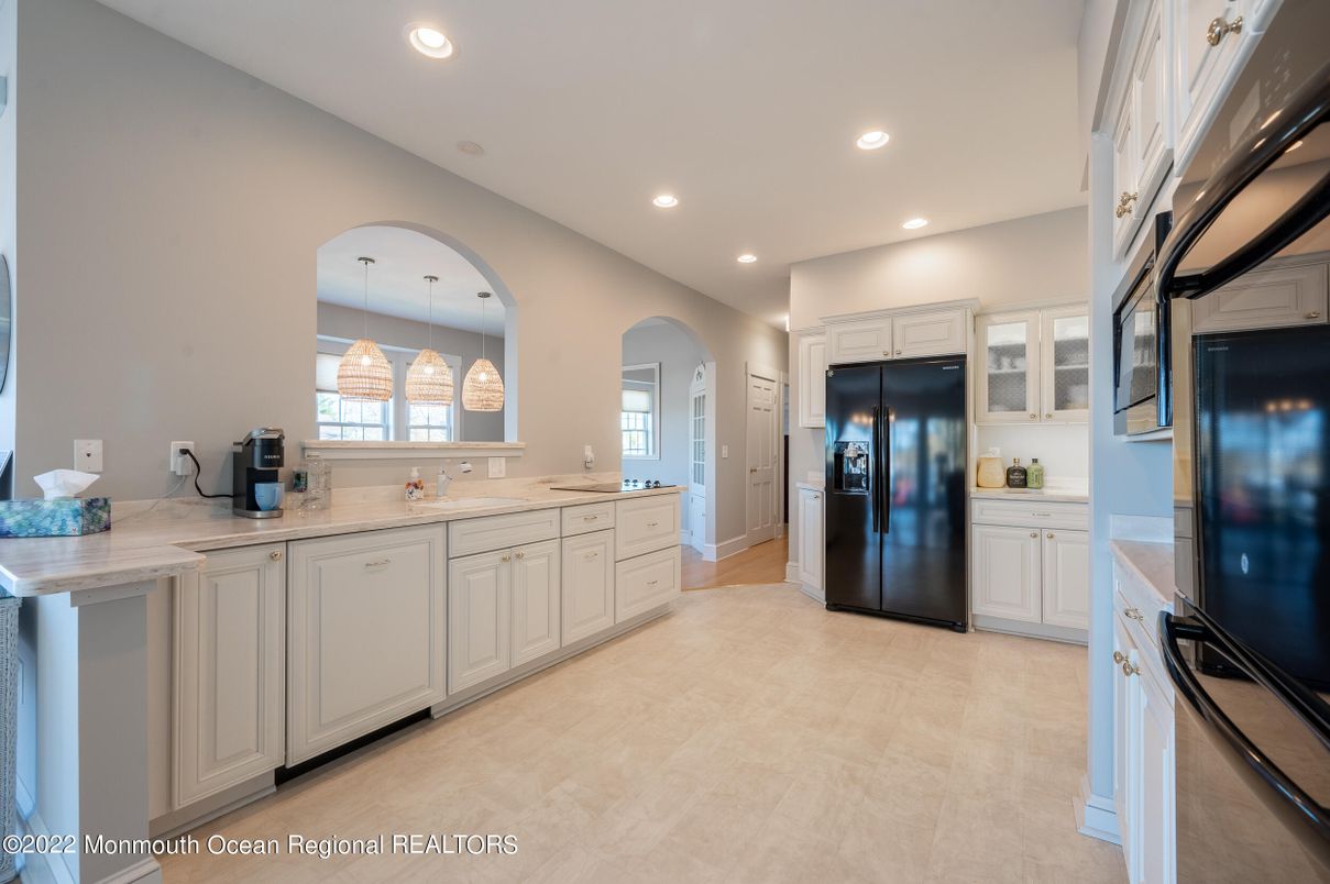 Interior, Kitchen, Pendant Lights, Recessed Lighting