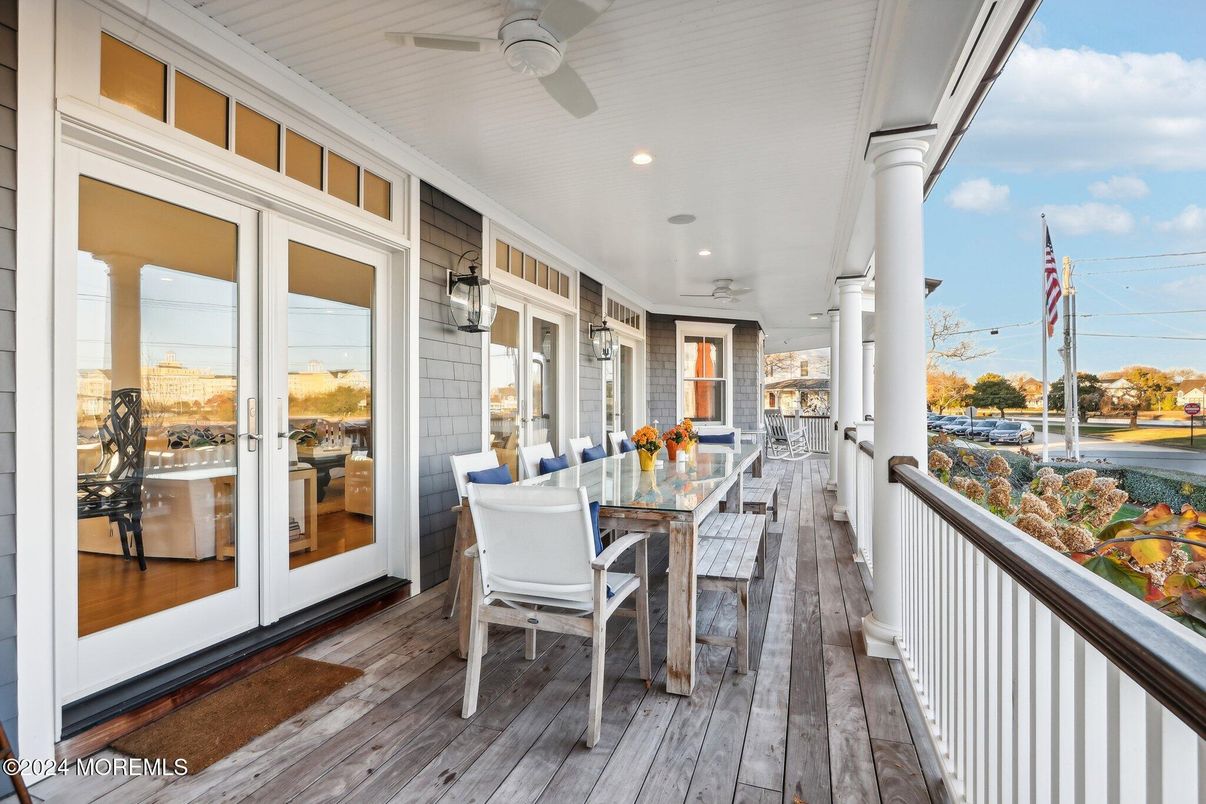 Exterior, Recessed Lighting, Water, Wood Texture Flooring