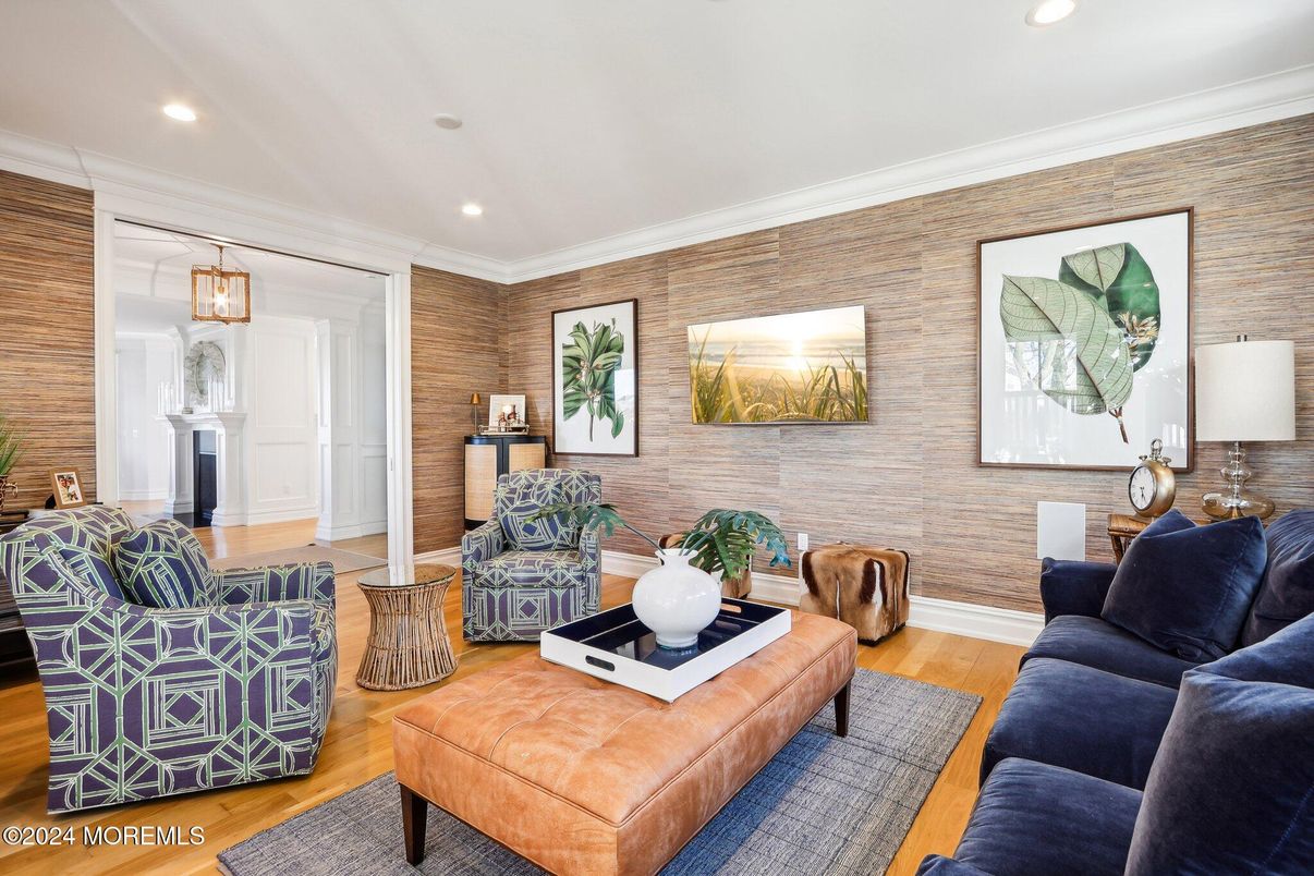 Interior, Living room, Recessed Lighting, Stone Walls, Wood Texture Flooring