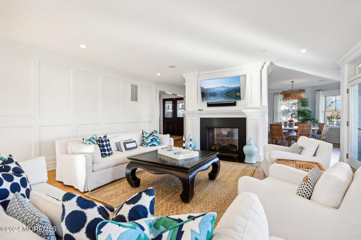 Chandelier, Dining room, Fireplace, Interior, Living room, Recessed Lighting