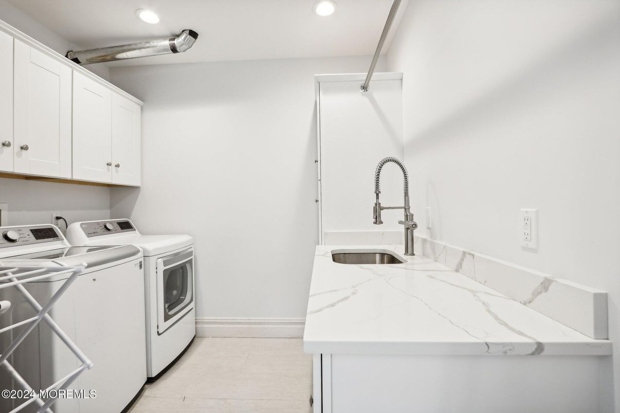 Interior, Recessed Lighting, Washer
