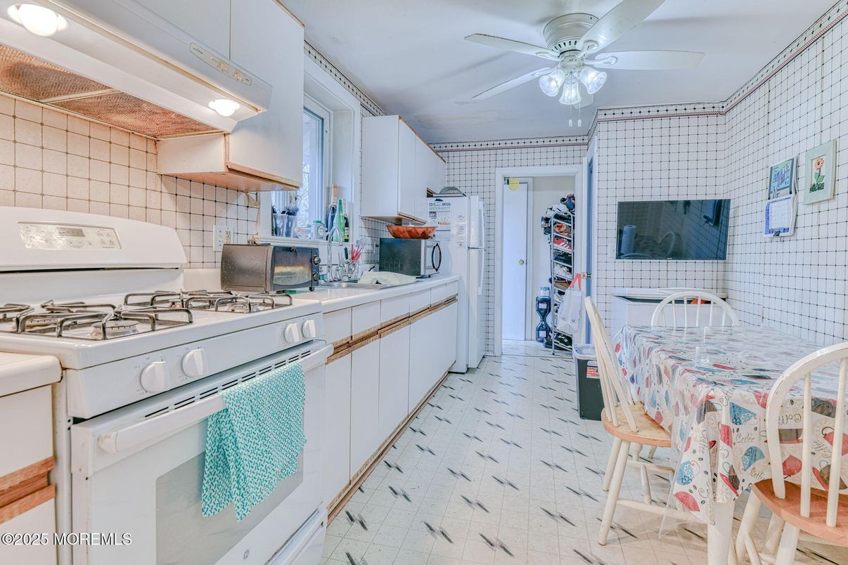 Dining room, Interior, Kitchen