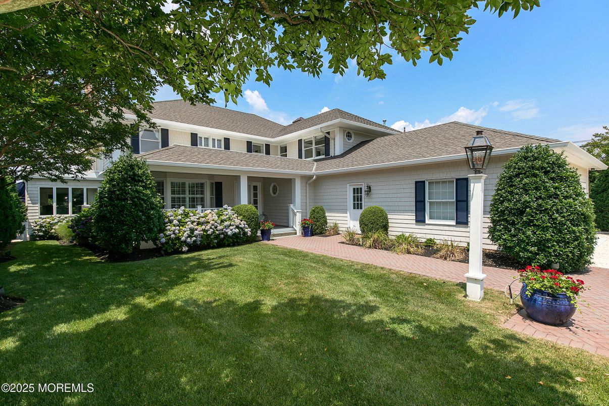 Backyard, Exterior, Facade, Mediterranean