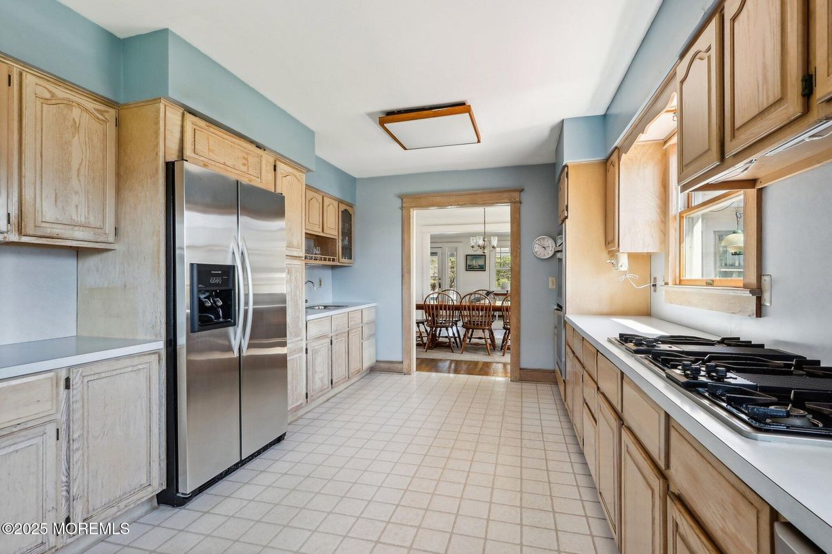 Dining room, Interior, Kitchen, Stainless Steel Appliances
