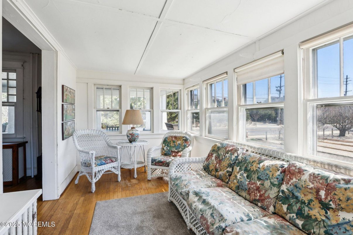 Interior, Living room, Sun Room, Wood Texture Flooring