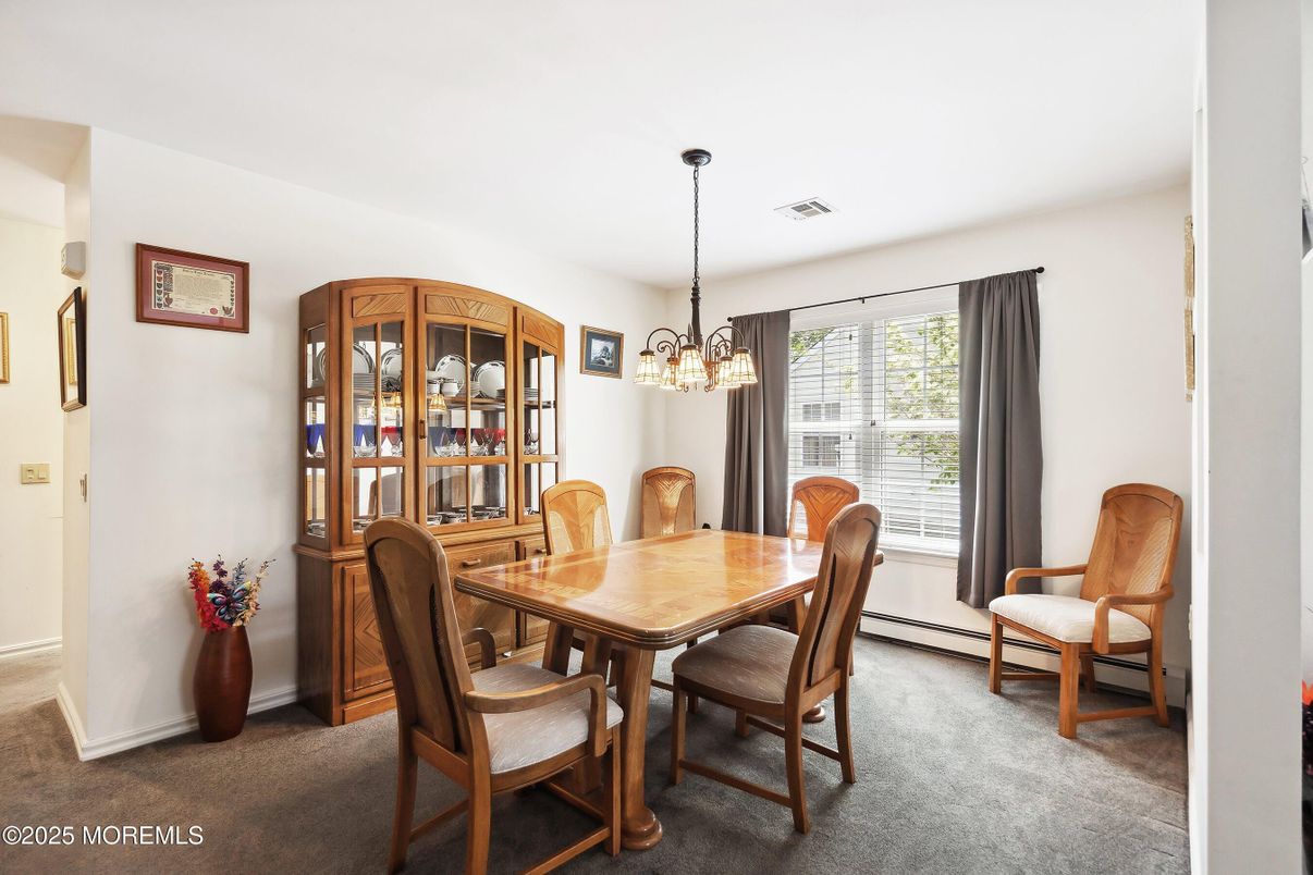 Chandelier, Dining room, Interior