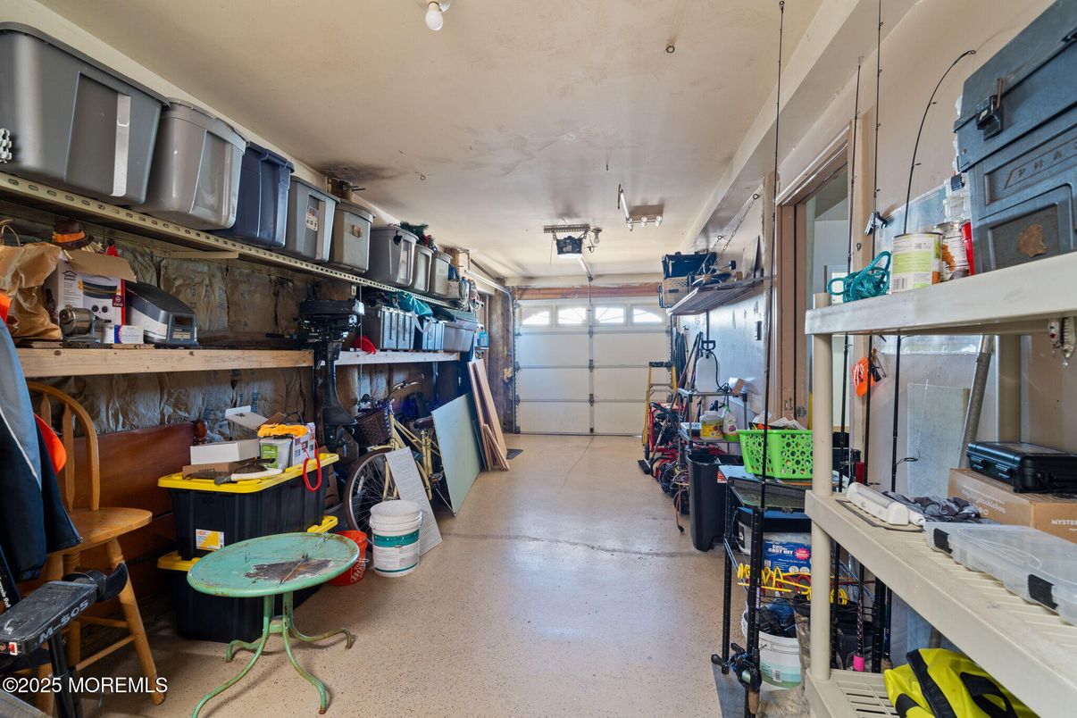 Garage, Interior