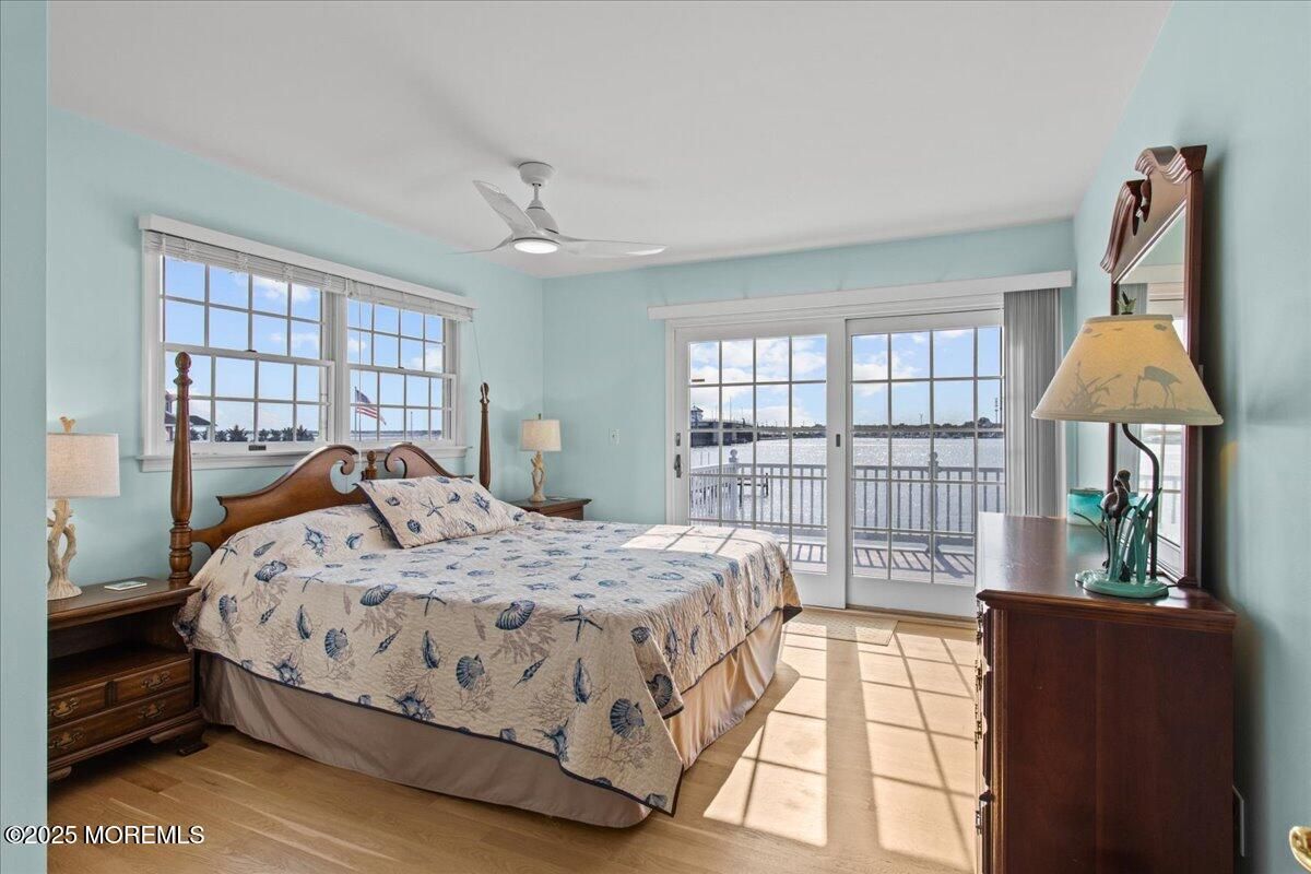 Bedroom, Interior, Water, Wood Texture Flooring