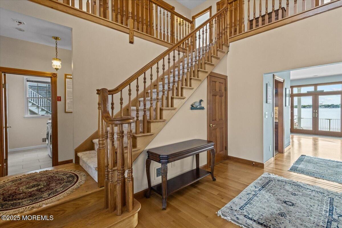 Interior, Pendant Lights, Water, Wood Texture Flooring