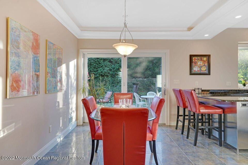Dining room, Interior, Pendant Lights, Recessed Lighting