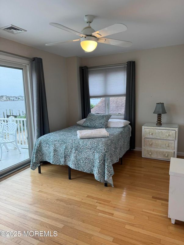 Bedroom, Interior, Water, Wood Texture Flooring