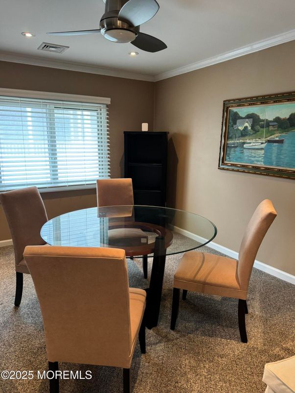 Dining room, Interior, Recessed Lighting