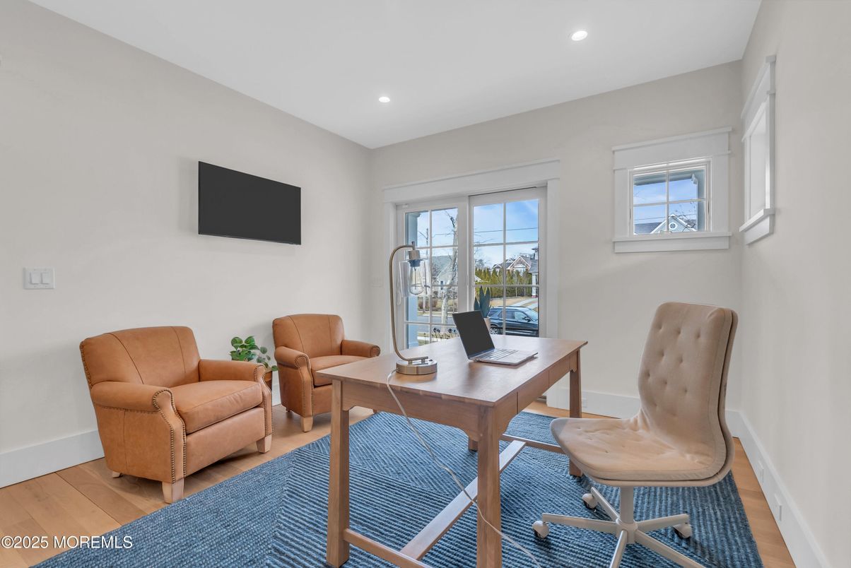 Home Office, Interior, Recessed Lighting, Wood Texture Flooring