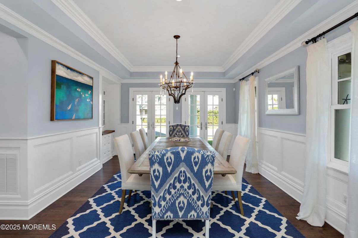Chandelier, Dining room, Interior, Wood Texture Flooring