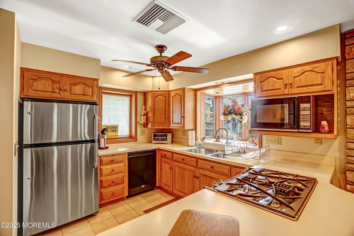 Interior, Kitchen, Recessed Lighting