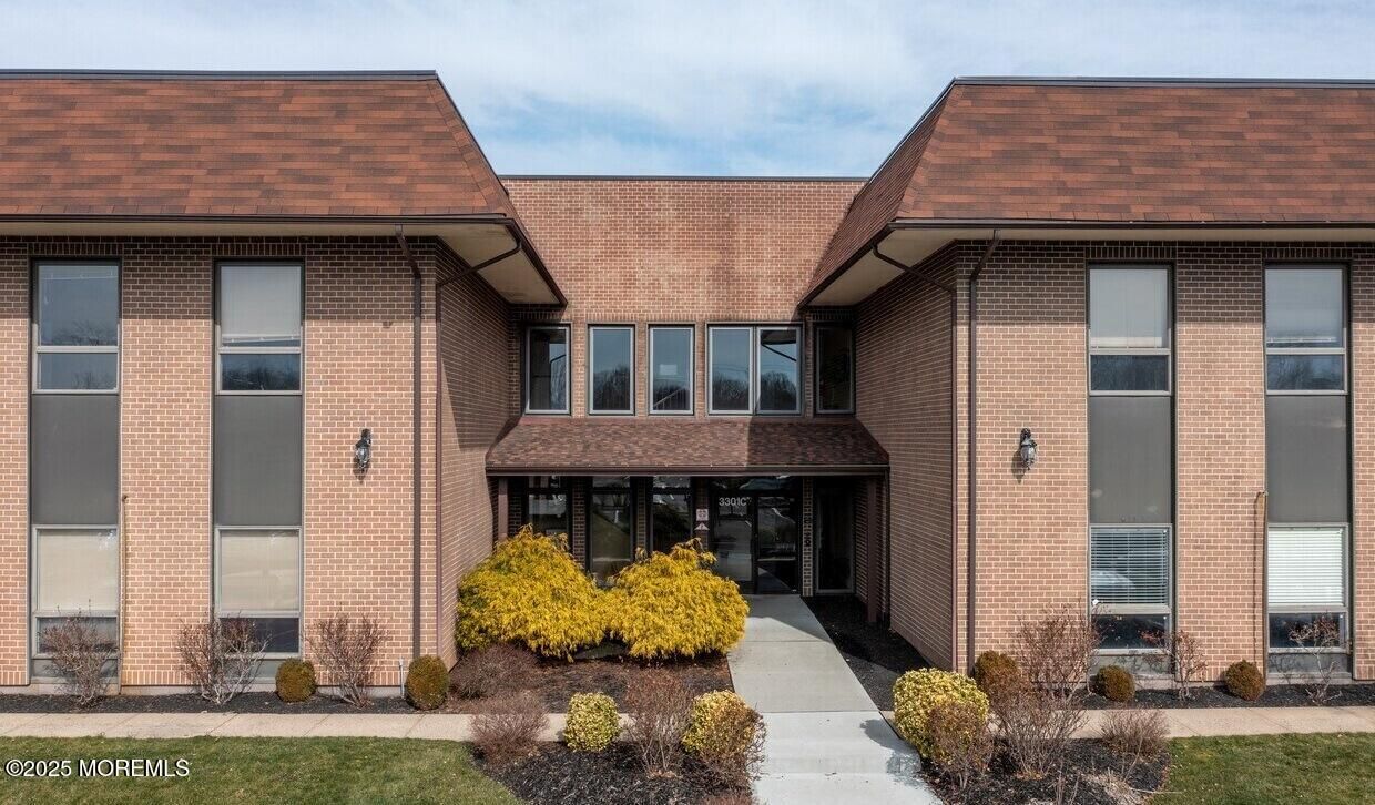 Exterior, Facade, Brick Facade, Tudor Revival