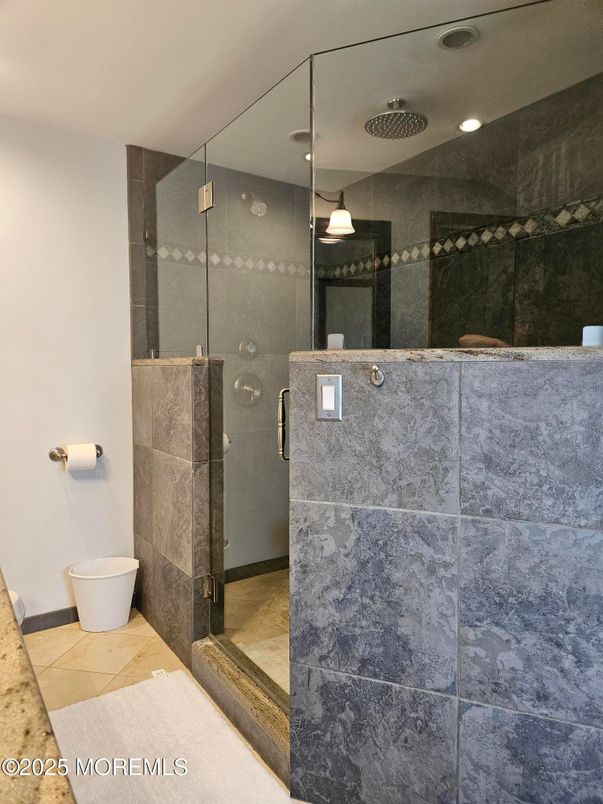 Bathroom, Glass Shower, Interior, Pendant Lights, Recessed Lighting