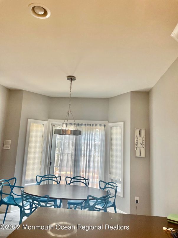 Dining room, Interior, Pendant Lights, Recessed Lighting