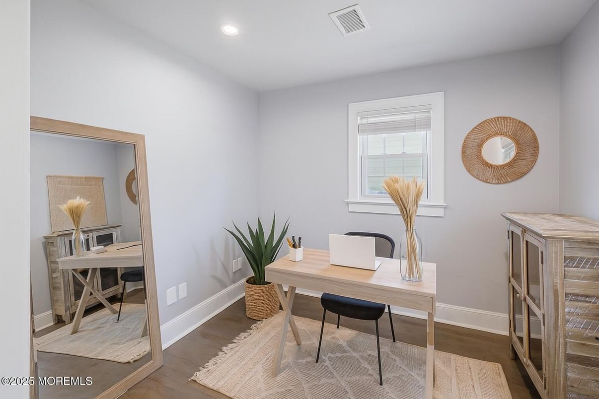 Home Office, Interior, Recessed Lighting, Wood Texture Flooring