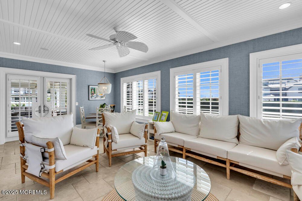 Dining room, Interior, Living room, Pendant Lights, Recessed Lighting