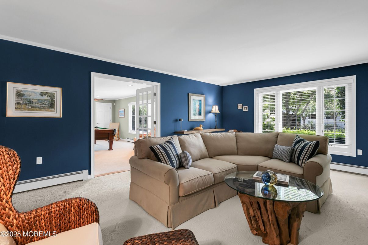 Billiard Table, Game Room, Interior, Living room