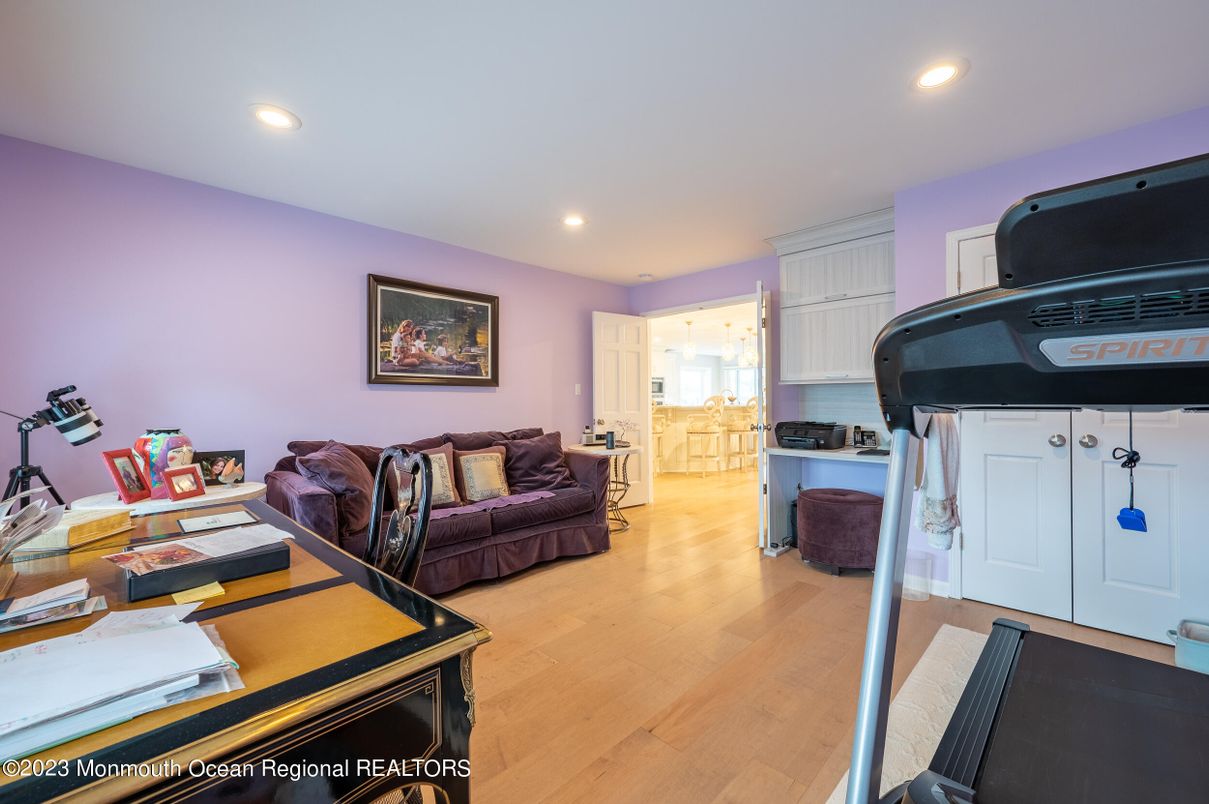 Interior, Kitchen, Living room, Recessed Lighting, Wood Texture Flooring