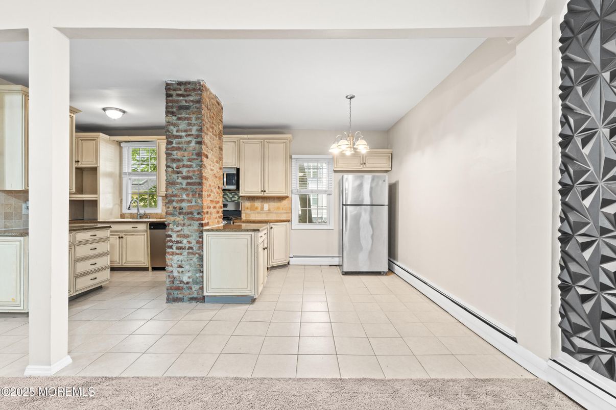 Interior, Kitchen, Pendant Lights, Stainless Steel Appliances