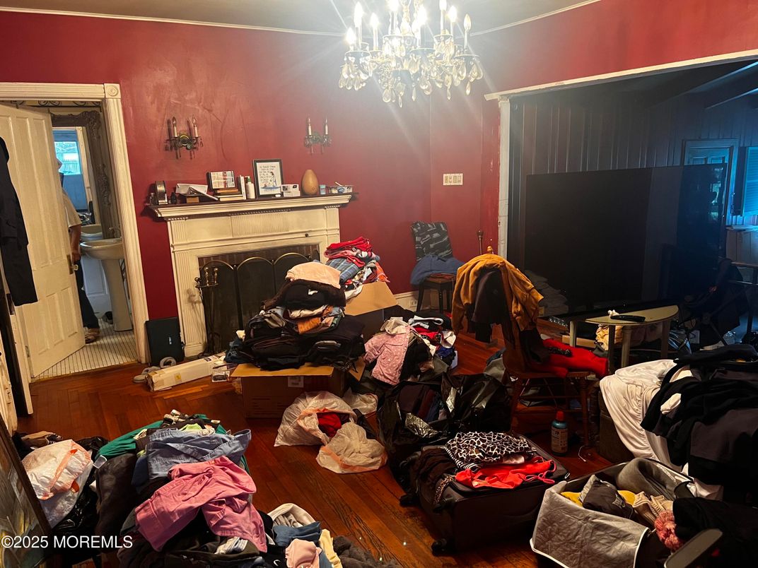 Chandelier, Fireplace, Interior, Wood Texture Flooring